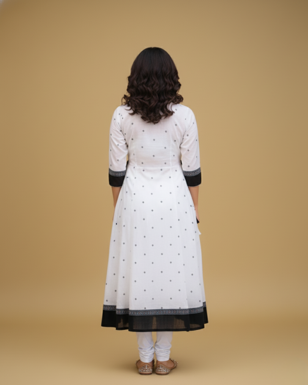 Aarini, Black & White Sambalpuri Handwoven Cotton Gown