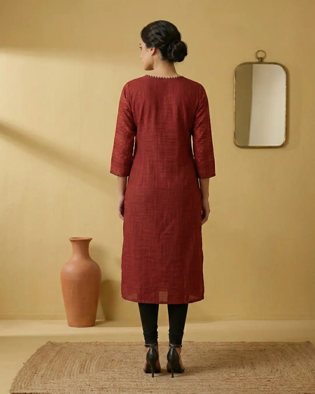 Chandraruṇi Crimson & Black Sambalpuri Handloom Kurti Set - PINDHAN