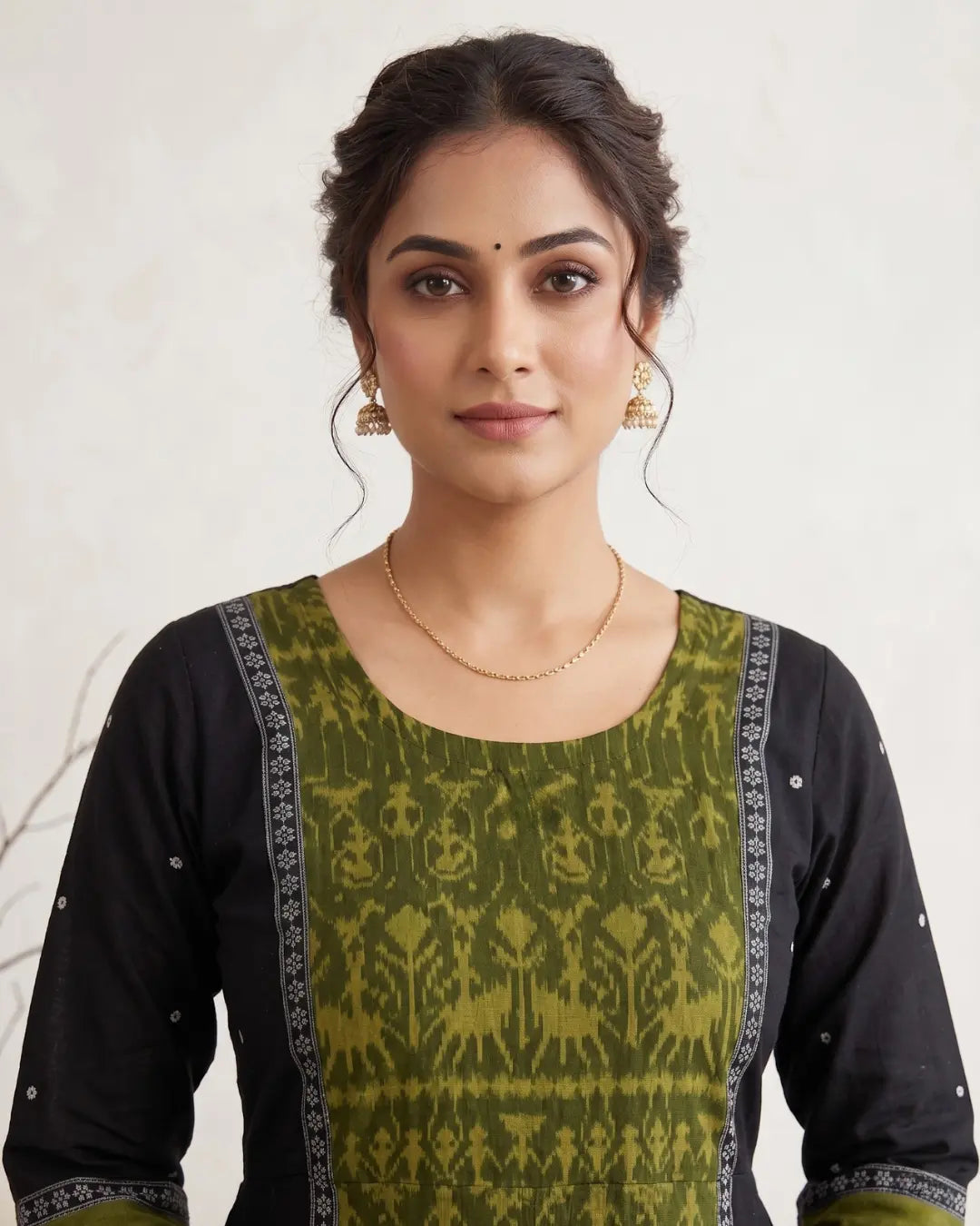 Harita Black & Olive Green Sambalpuri Handloom Anarkali