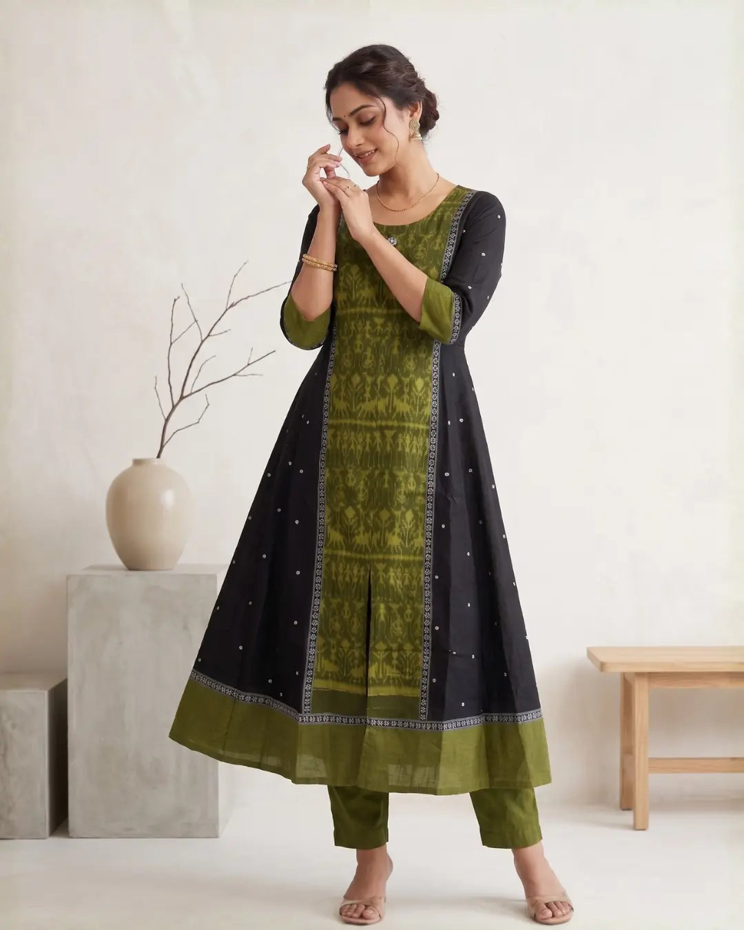 Harita Black & Olive Green Sambalpuri Handloom Anarkali