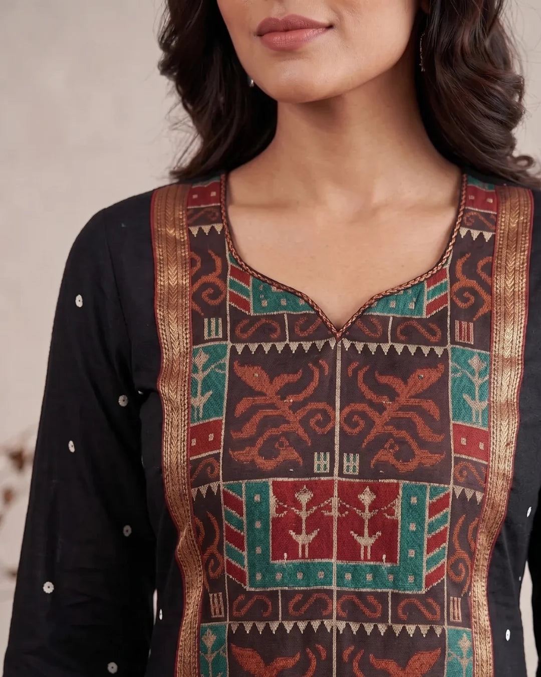 Charvi Black & Teal Sambalpuri Handloom Kurti