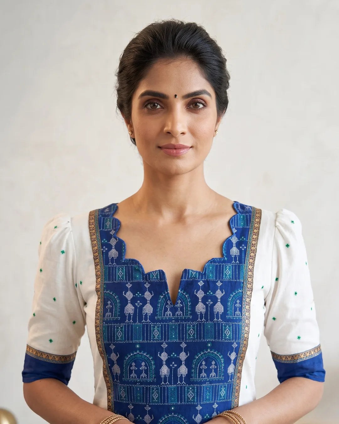 Sharada Blue & White Sambalpuri Handloom Anarkali