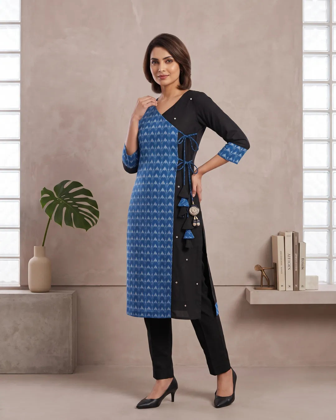 Kaja Black & Blue Sambalpuri Handloom Kurta Set