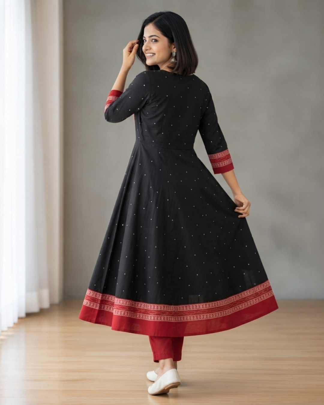 Rudrani, Black & Red Sambalpuri Handloom Cotton Gown
