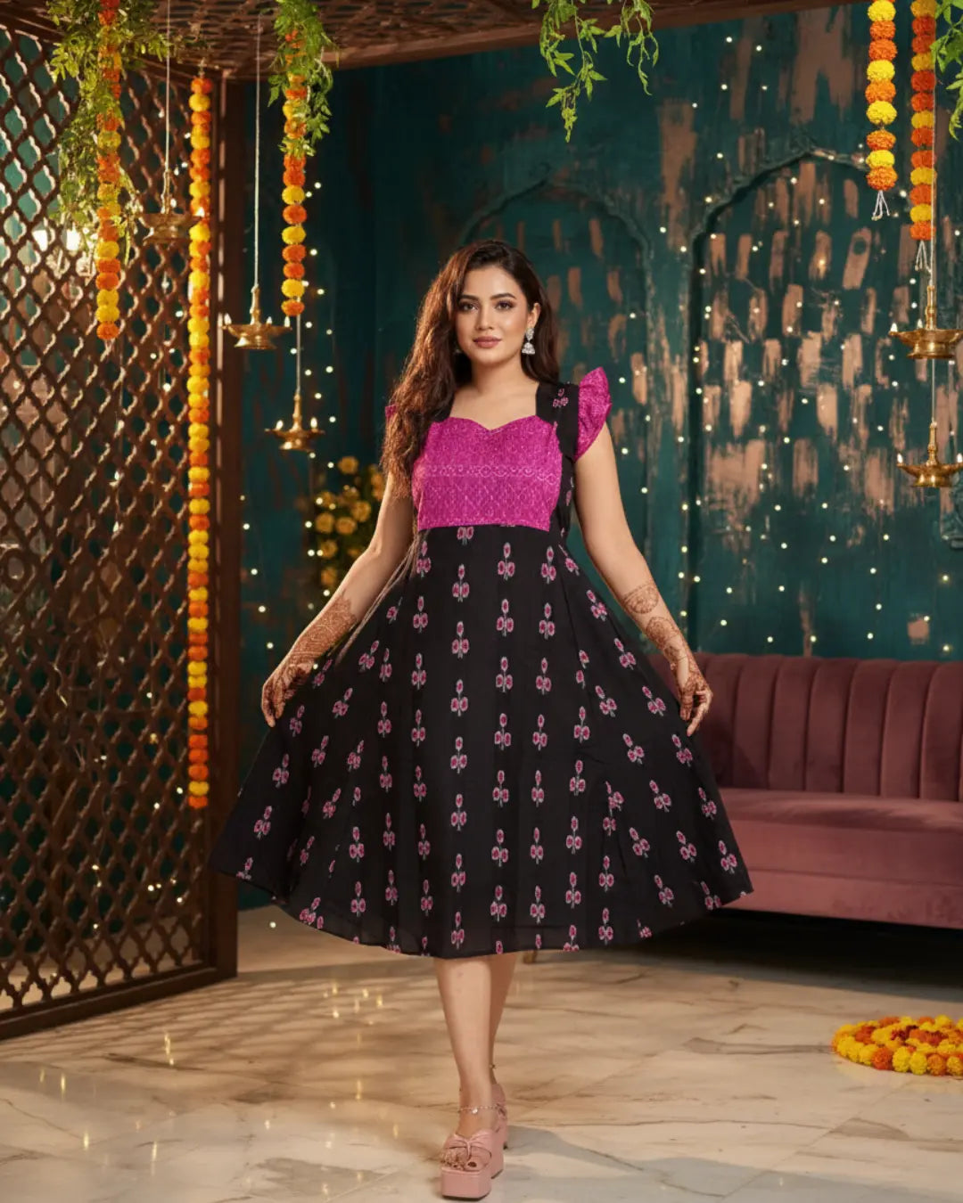 Nayika – Black & Magenta Sambalpuri Handwoven Midi Gown