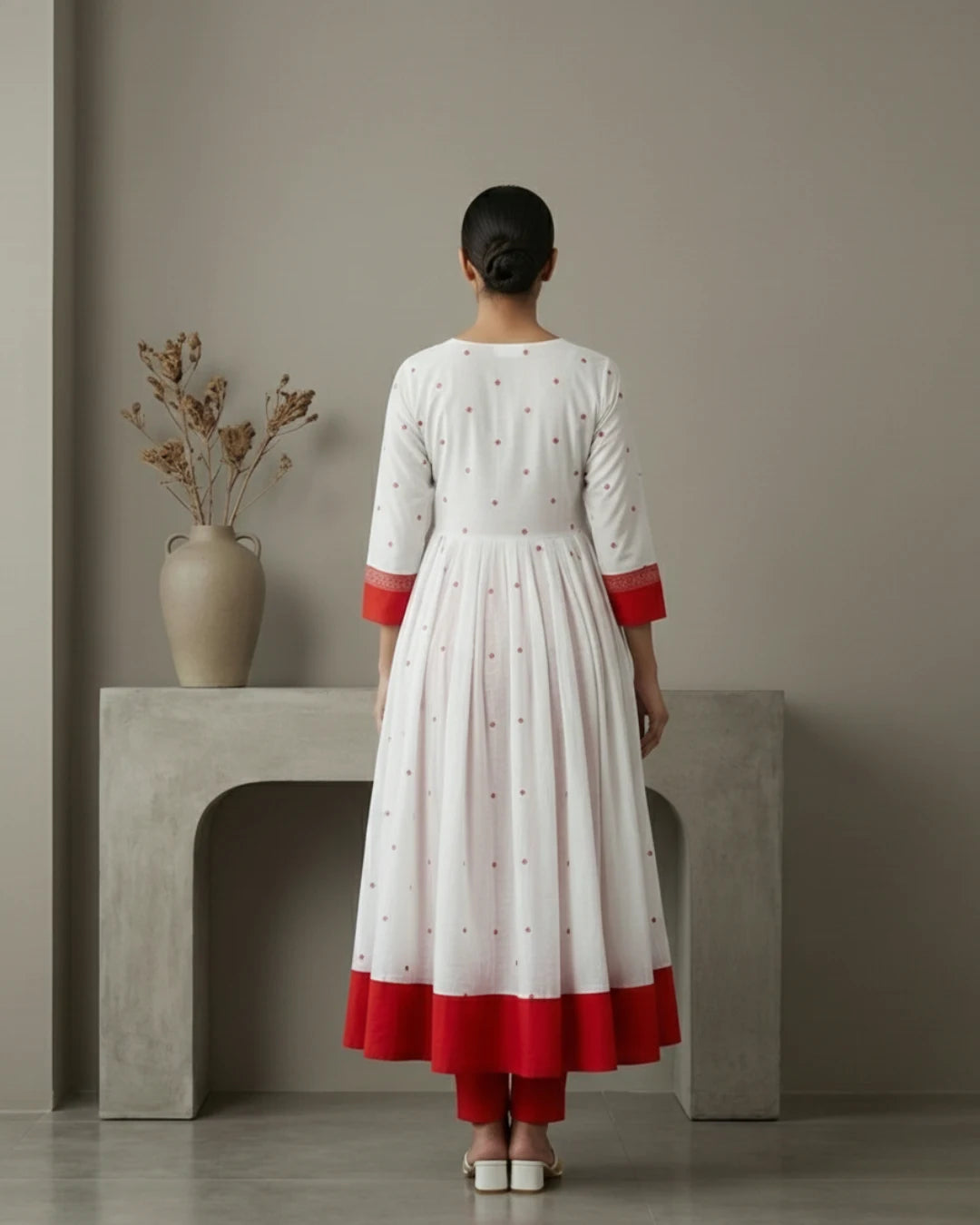 Shubhra White & Red Royal Panelled Sambalpuri Gown